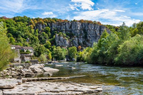 Camping proche de Vogüé