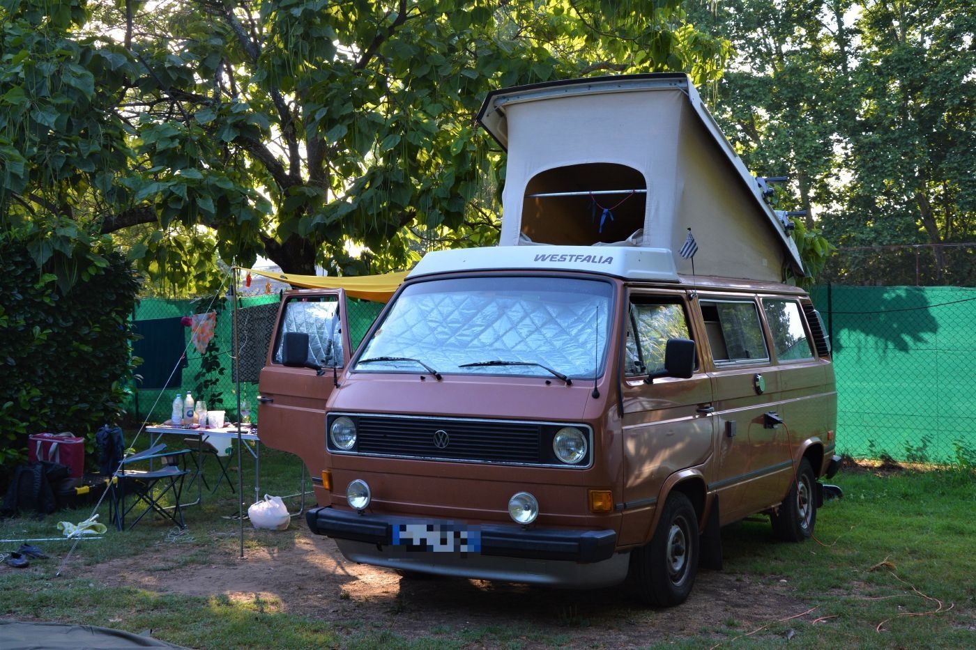 Van vintage sur son emplacement